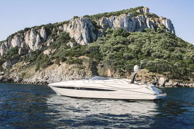 RIVA 52 RIVALE M/Y CAPRICE DE MOI II - Refitted & Delivered - immagine 4