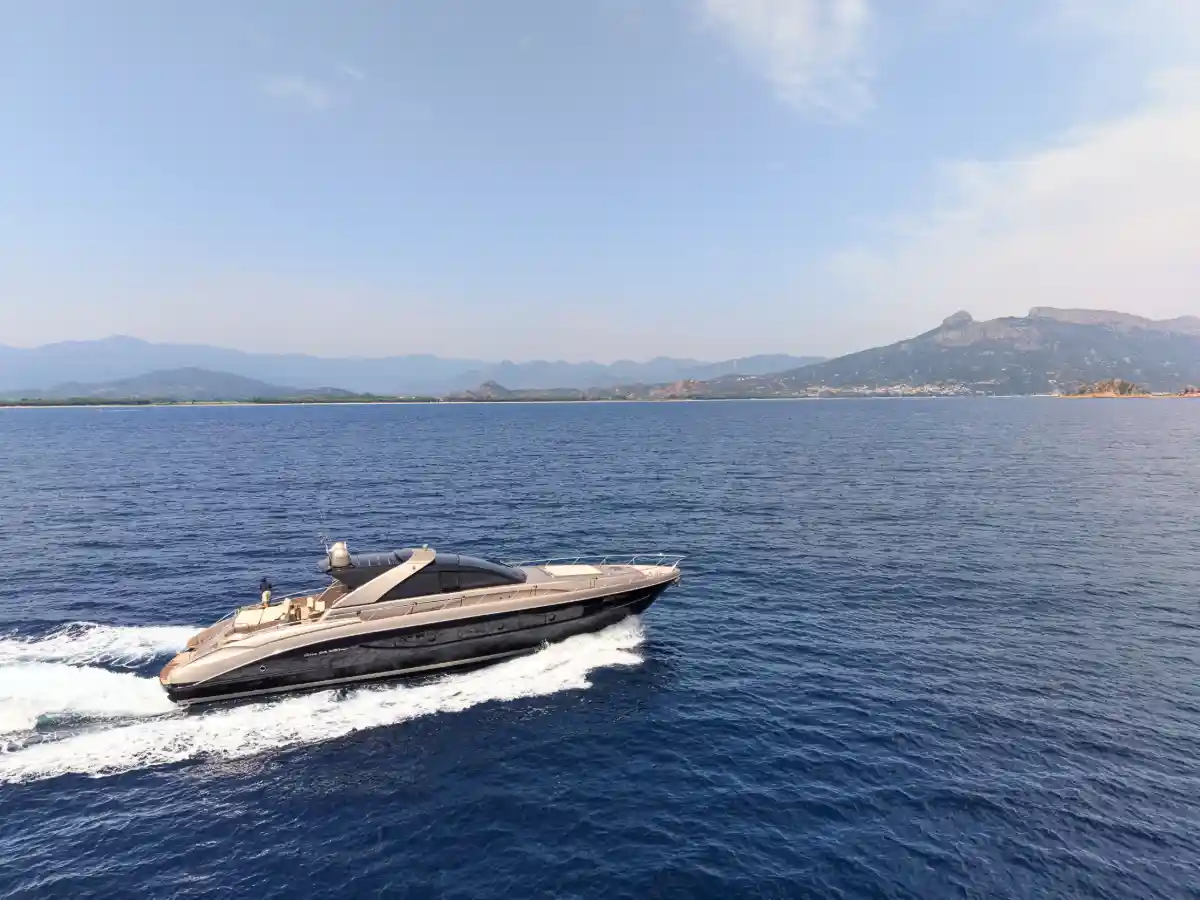 RIVA 68 EGO SUPER M/Y ICE - Refitted & Delivered - immagine 2