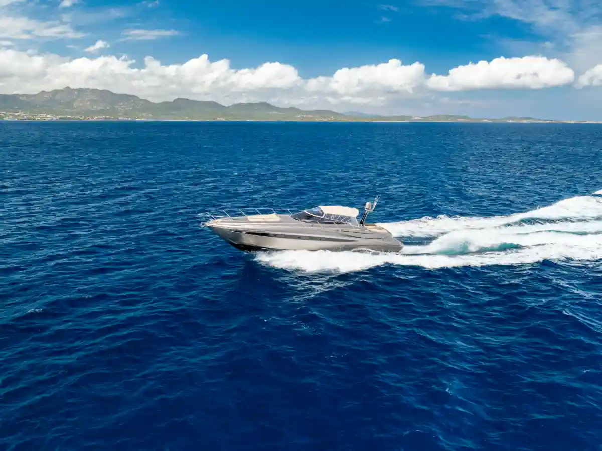 RIVA 52 RIVALE M/Y SIGNORINA II - Refitted & Delivered - immagine 2