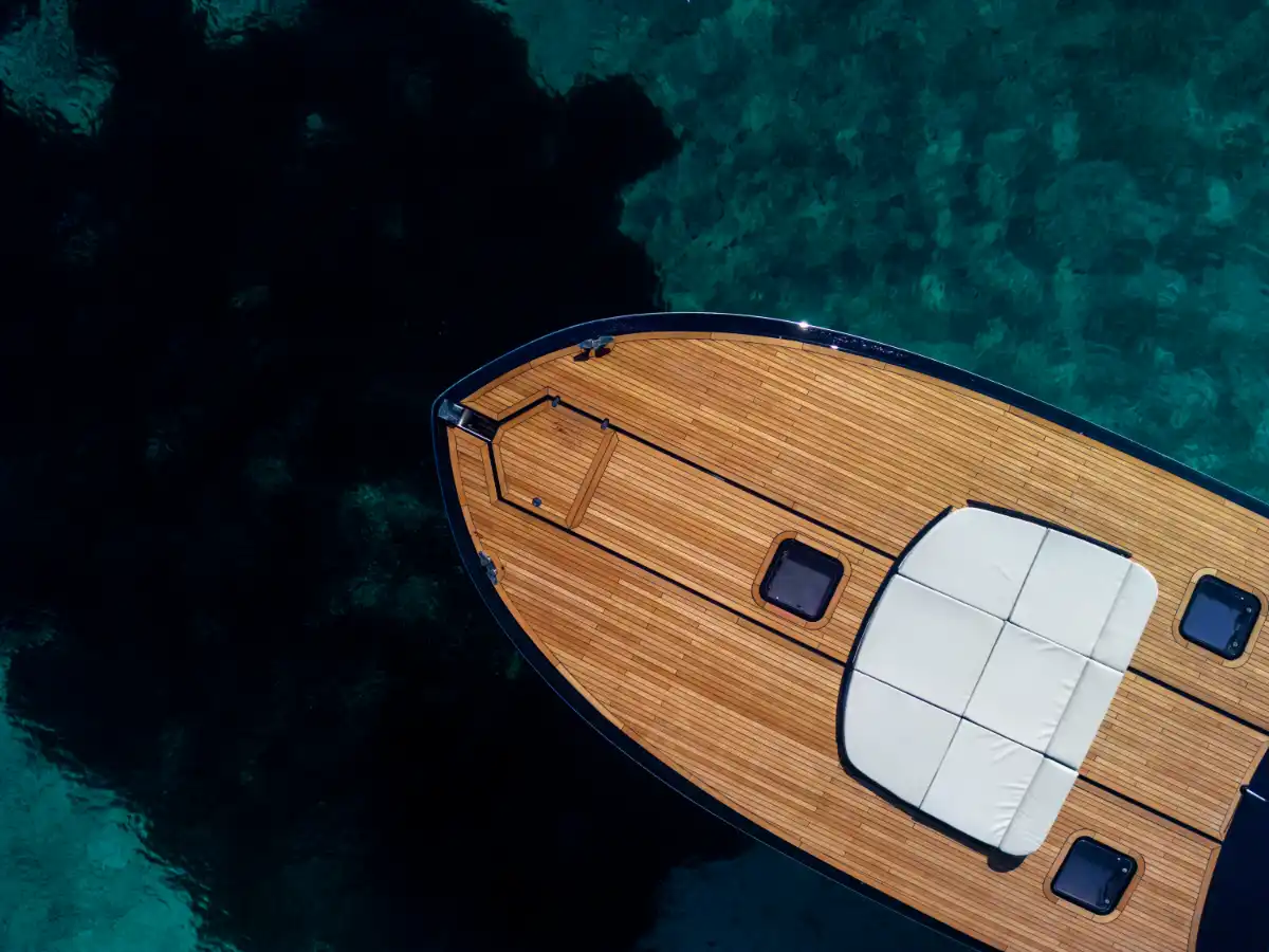 ITAMA FIFTYFIVE M/Y CINCO - Refitted & Delivered
