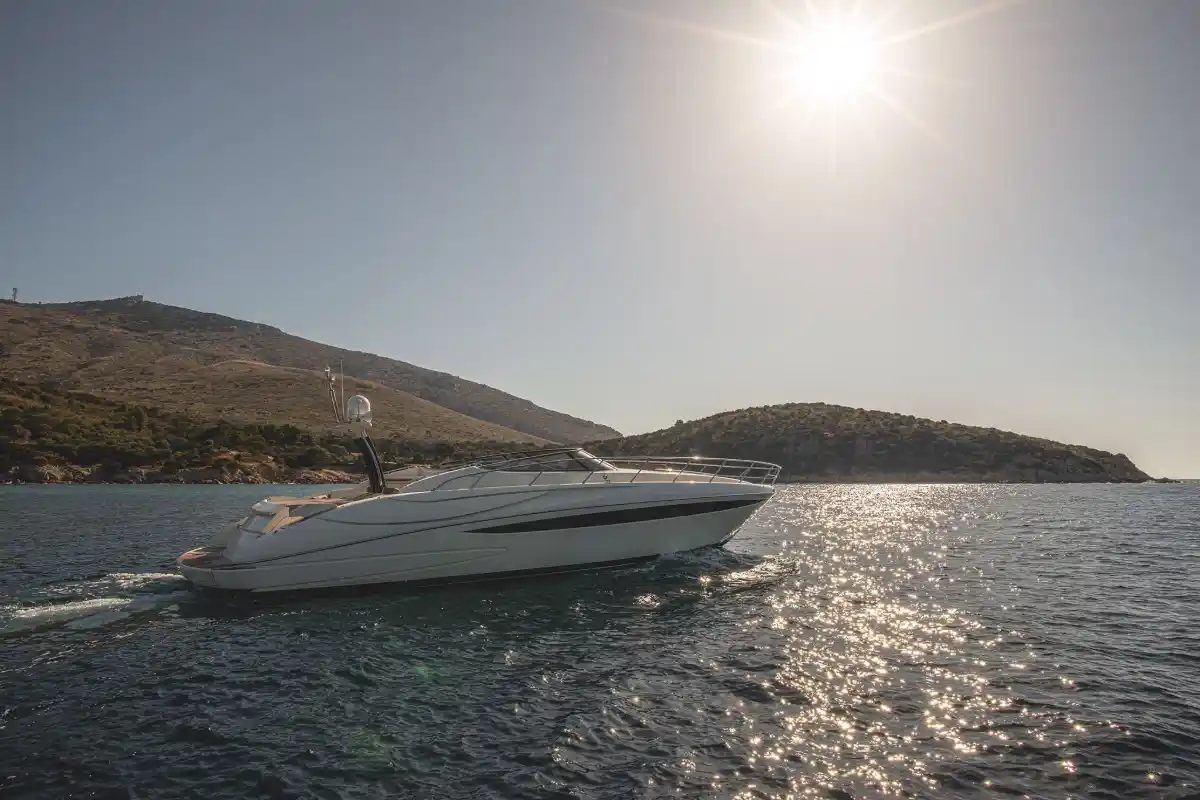 RIVA 52 RIVALE M/Y CAPRICE DE MOI II - Refitted & Delivered - immagine 6