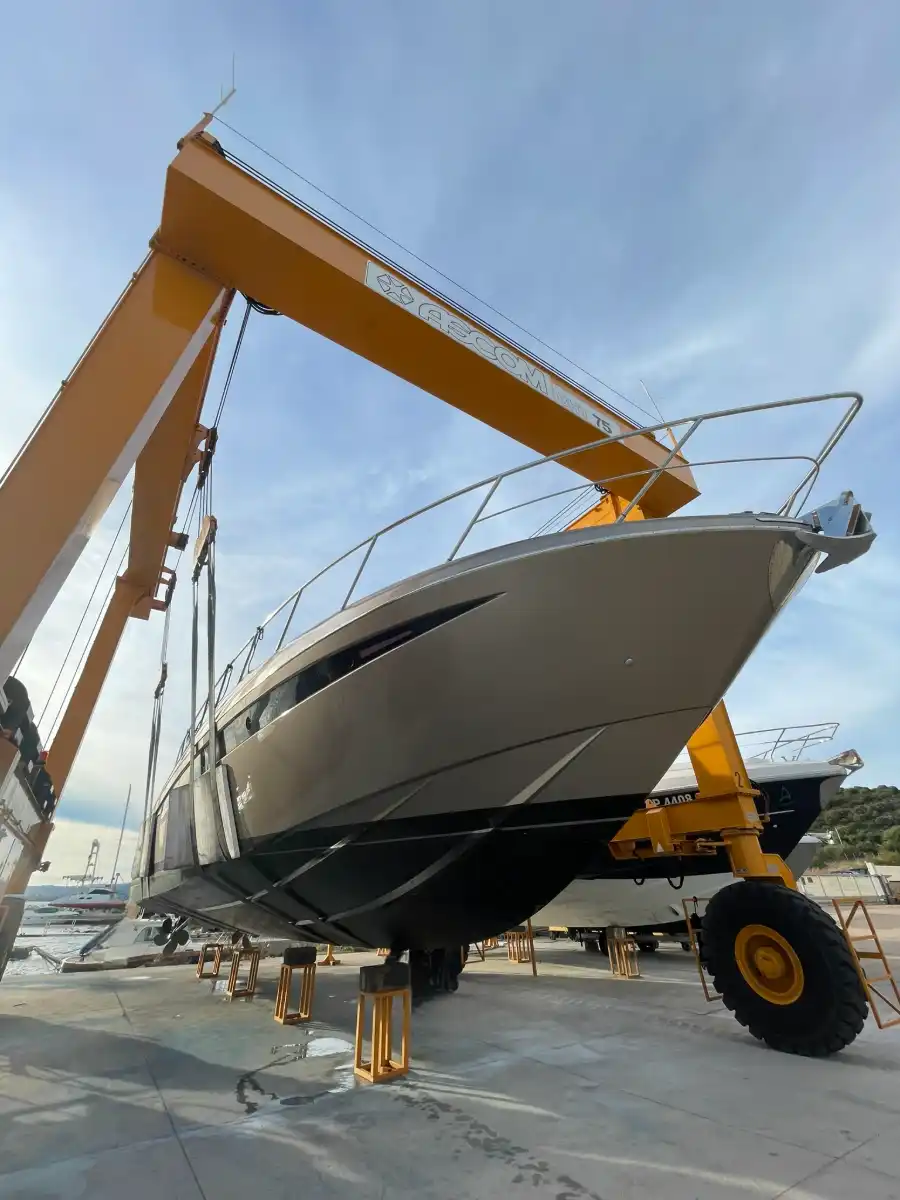 RIVA 52 RIVALE M/Y SIGNORINA II - As is - immagine 11