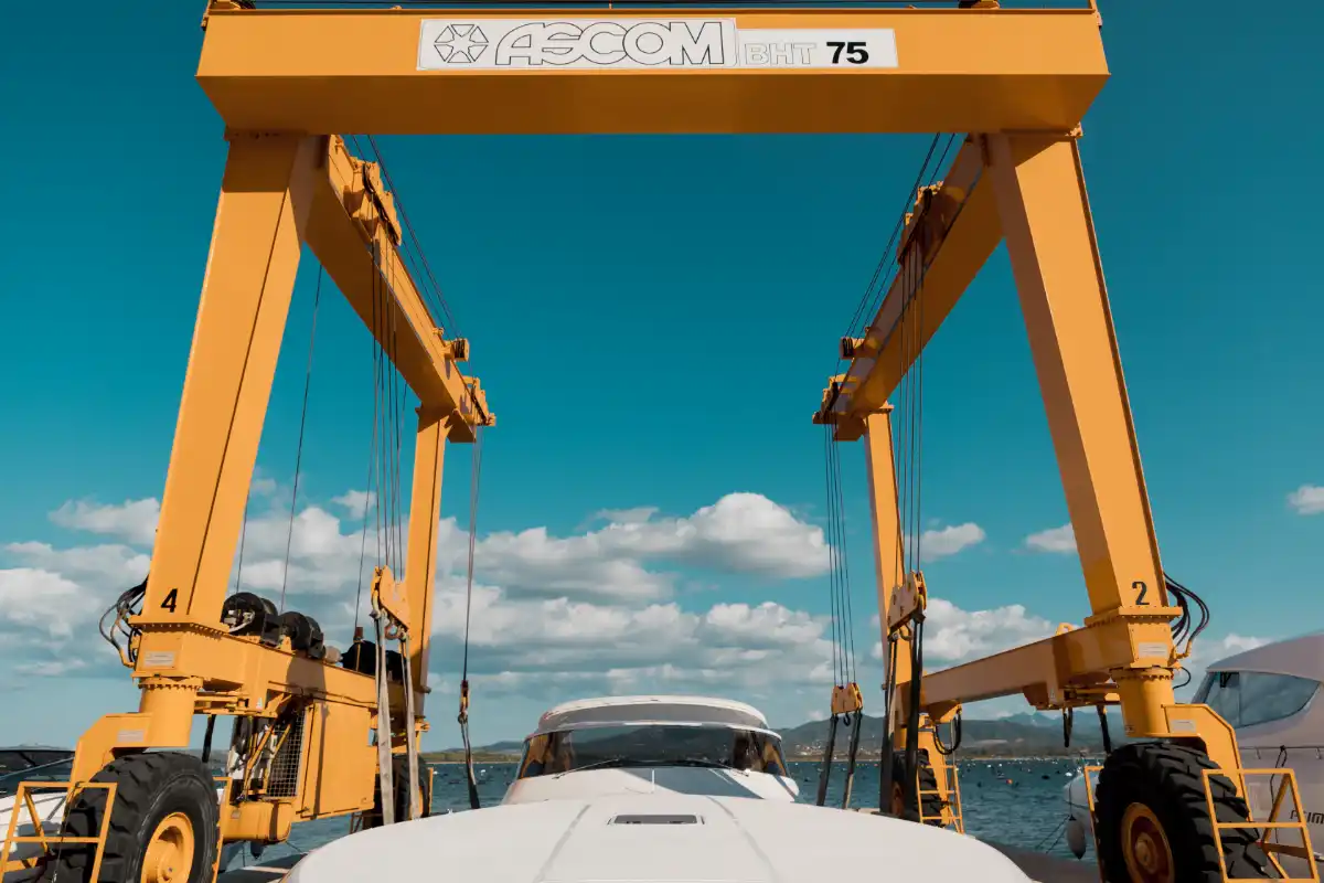 ITAMA 62 M/Y SATORI - dettaglio