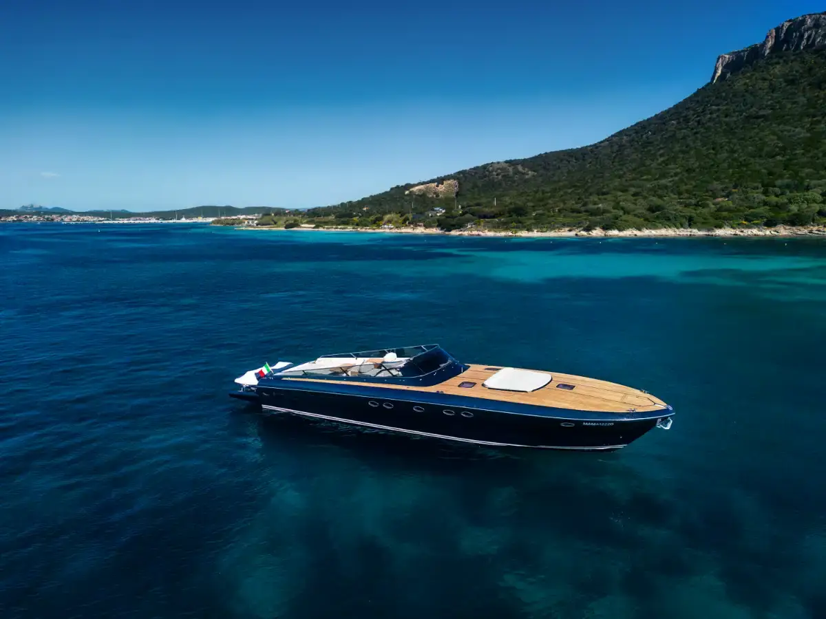 ITAMA FIFTYFIVE M/Y CINCO