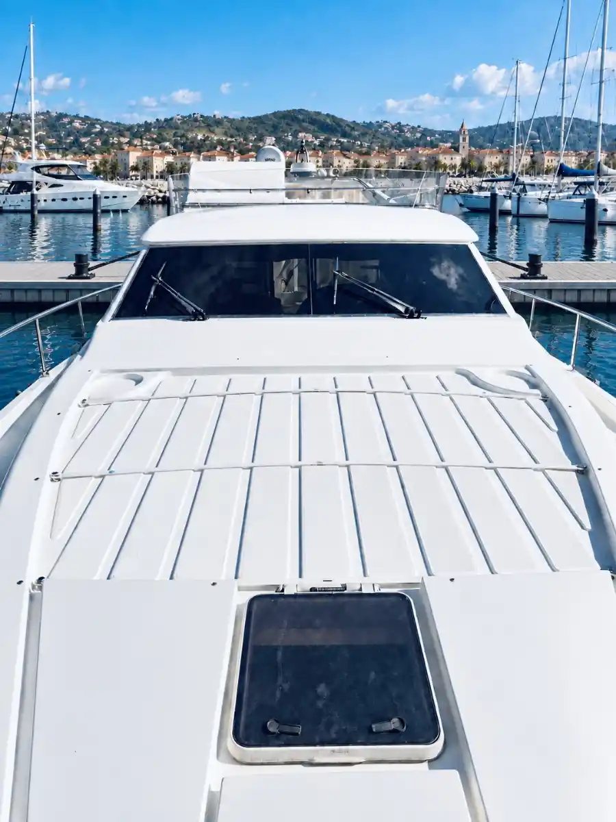 FERRETTI 590 - 2004 - 7