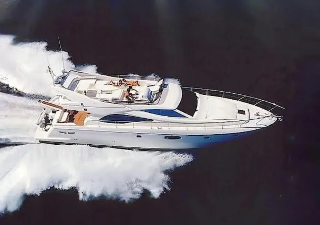FERRETTI 590 - 2004